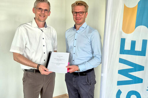 Jörg Zou, Geschäftsführer Stadtwerke Esslingen und Andreas Lüth, Vorstandsvorsitzender SIV.AG Jörg Zou, Geschäftsführer Stadtwerke Esslingen und Andreas Lüth, Vorstandsvorsitzender SIV.AG
