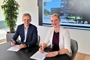 Wernaus Bürgermeisterin Christiane Krieger und SWE-Geschäftsführer Jörg Zou unterzeichneten am 26. August 2026 den neuen Gaskonzessionsvertrag.